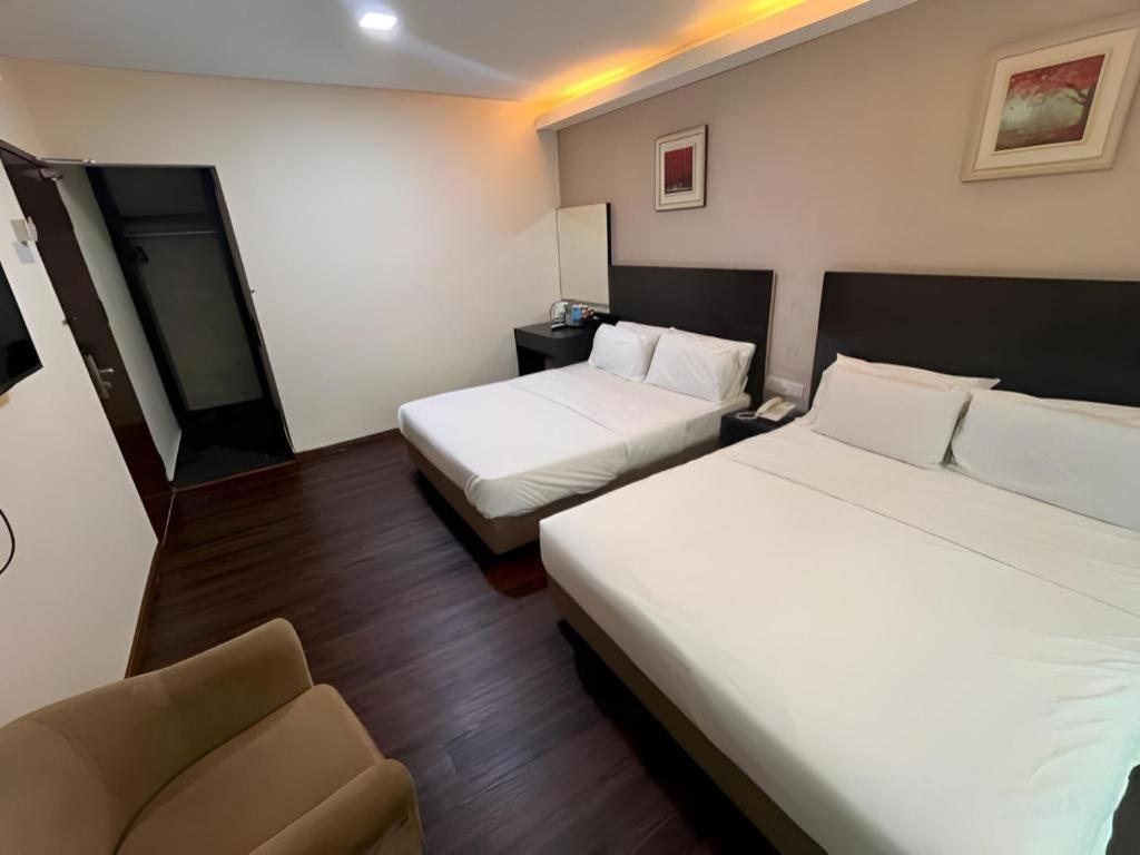 Capital O 91074 Grand World Hotel Johor Bahru
