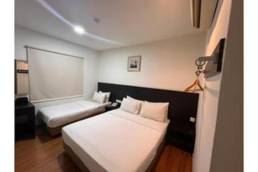 Capital O 91074 Grand World Hotel Johor Bahru